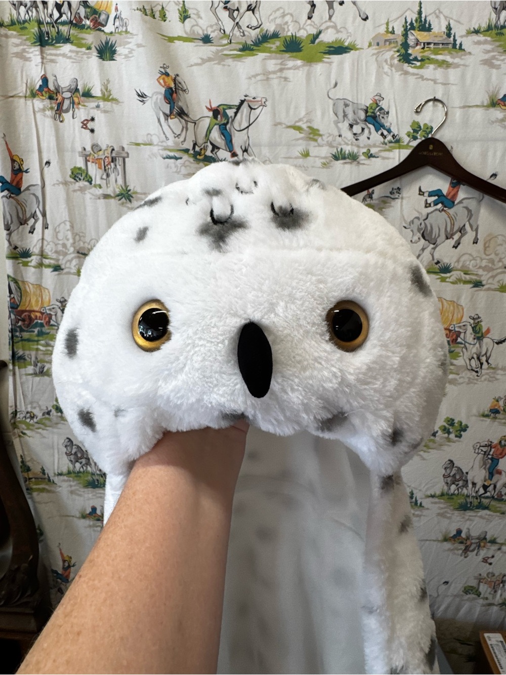 Plush Snowy Owl ‘Hedwig’ Hood - from Wizard’s World